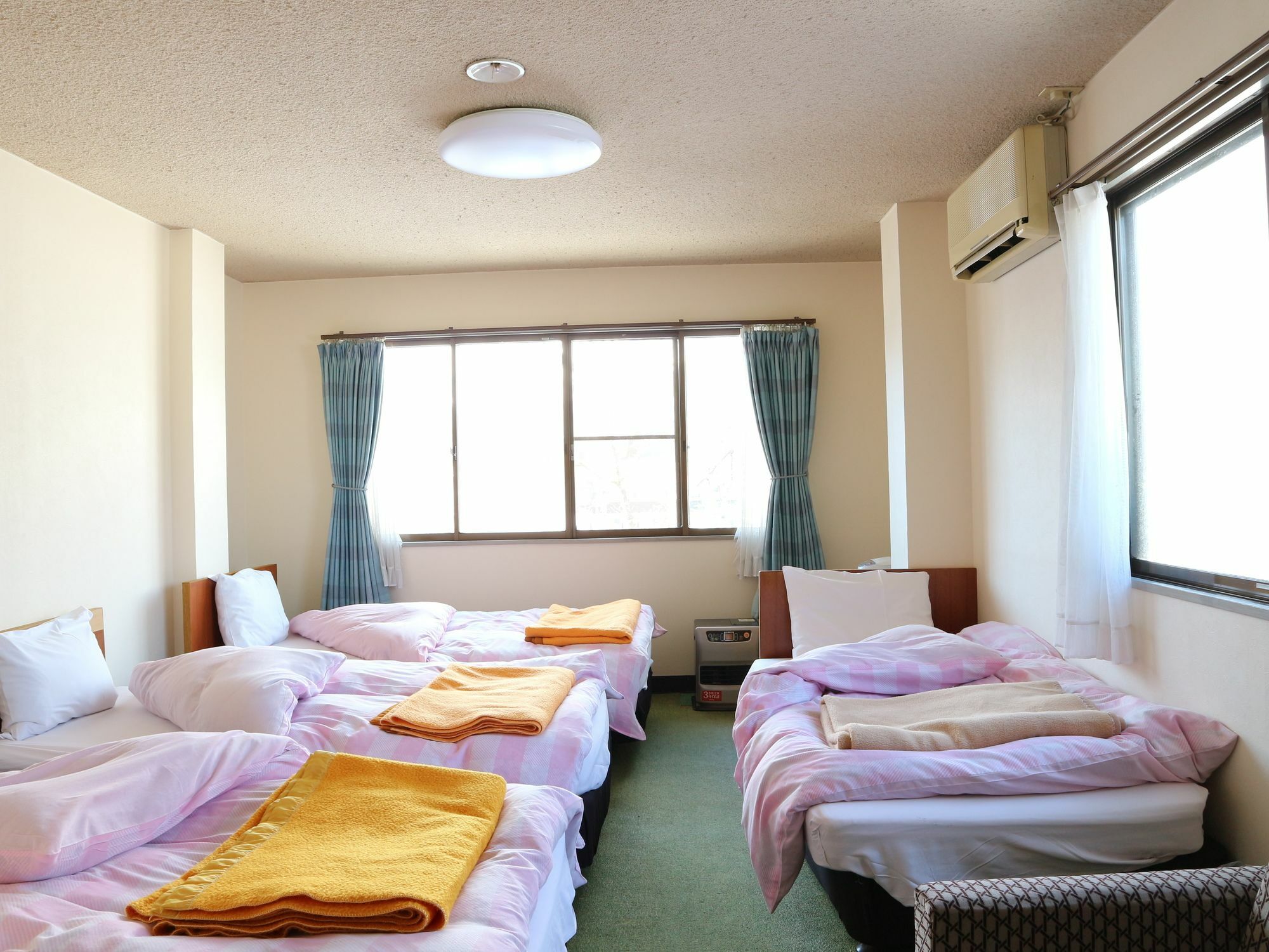 Petit Hotel P-Bow Hakuba Exterior photo